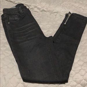 Fashion Nova - Inside Scoop Ankle Jeans - 5